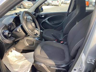 Smart ForFour 70 1.0 Passion Nero usata Teano