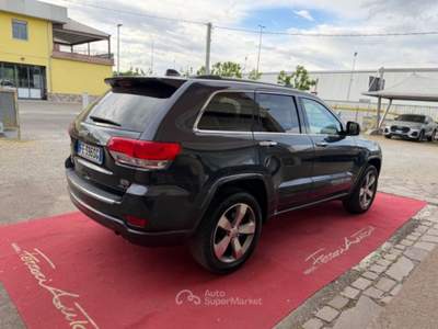 Jeep Grand Cherokee 3.0 V6 CRD 250 CV Multijet II Overland Nero usata Fiorano Modenese