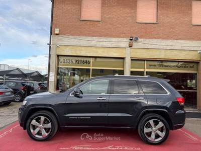 Jeep Grand Cherokee 3.0 V6 CRD 250 CV Multijet II Overland Nero usata Fiorano Modenese