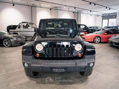 Jeep Wrangler 2.8 CRD DPF Sahara AUTOMATICA Nero usata MILANO
