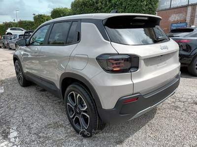 Jeep Avenger 1200 E-HYBRID FREEDOM 110CV AUTOM NAV TETTO Beige usata Roma