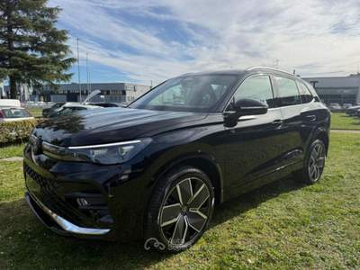 Volkswagen Tiguan 2.0 TDI 193 CV DSG 4MOTION MY26 R-Line Plus TETTO Nero usata Imola