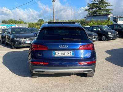 Audi Q5 2.0 TDI 190 CV quattro S tronic Business Sport Blu/Azzurro usata Alife