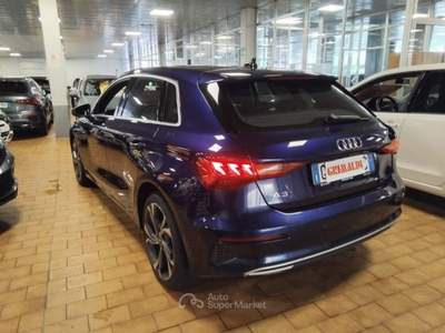 Audi A3 SPORTBACK 35 TDI Bus. Advenced S tronic 18" VIDEO Blu/Azzurro usata Vigevano