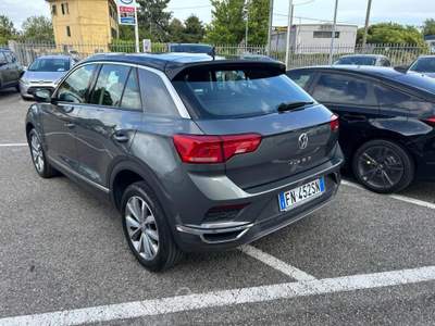 Volkswagen T-Roc 1.0 TSI 115 CV Style BlueMotion Technology Grigio usata Massarosa