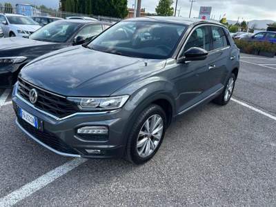 Volkswagen T-Roc 1.0 TSI 115 CV Style BlueMotion Technology Grigio usata Massarosa
