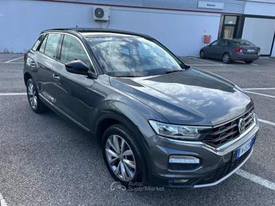 Volkswagen T-Roc 1.0 TSI 115 CV Style BlueMotion Technology Grigio usata Massarosa