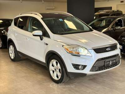 Ford Kuga TITANIUM 4X4 Blu/Azzurro usata Verrone