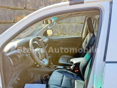 Toyota Hilux D.CAB 4X4 PELLE CAMBIO MANUALE PREZZO+IVA Bianco usata Roma