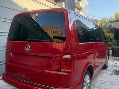 Volkswagen Multivan UNICO PROPRIETARIO, non fumatore, 7 posti Rosso usata Milano