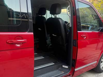 Volkswagen Multivan UNICO PROPRIETARIO, non fumatore, 7 posti Rosso usata Milano