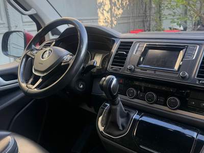 Volkswagen Multivan UNICO PROPRIETARIO, non fumatore, 7 posti Rosso usata Milano