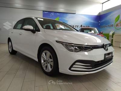 Volkswagen Golf 2.0 TDI 115 CV SCR Life Bianco usata MUGGIA