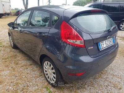 Ford Fiesta NEOPATENTATI Grigio usata Lagosanto