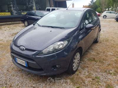 Ford Fiesta NEOPATENTATI Grigio usata Lagosanto