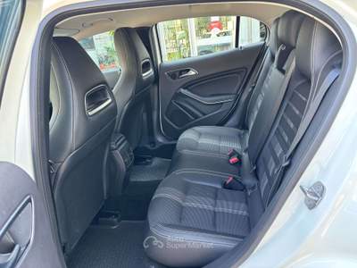 Mercedes-Benz GLA GLA 220 Business 4Matic Automatica TAGLIANDI UFFICIALI Bianco usata Cormano