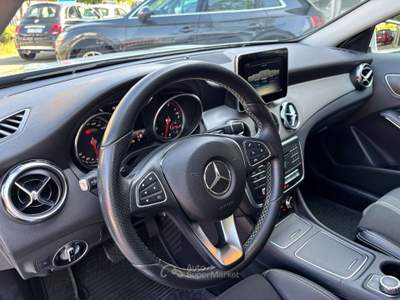 Mercedes-Benz GLA GLA 220 Business 4Matic Automatica TAGLIANDI UFFICIALI Bianco usata Cormano