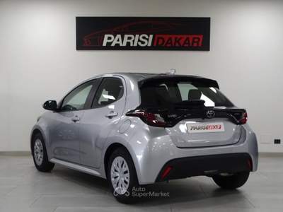 Toyota Yaris 1.5 Hybrid 5 porte Active *PROMO PARISI GROUP* Argento usata Concorezzo
