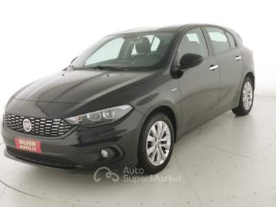 Fiat Tipo 1.4 5 porte Lounge Nero usata Crema