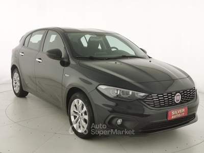 Fiat Tipo 1.4 5 porte Lounge Nero usata Crema