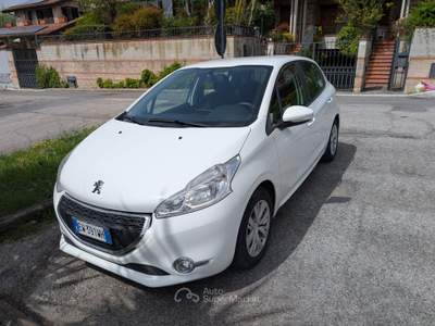 Peugeot 208 Auto da vedere usata Terni