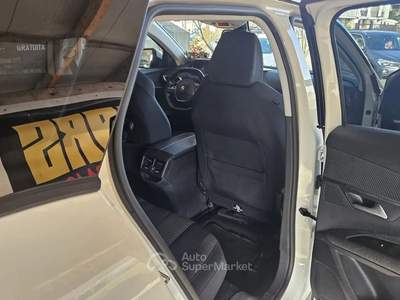Peugeot 3008 3008 II 2016 1.6 bluehdi Business Bianco usata Chivasso