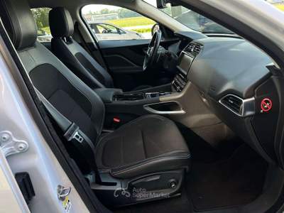 Jaguar F-Pace F-Pace 2.0d i4 R-Sport awd 240cv/SERVICE/JAGUAR/UF Bianco usata Savigliano