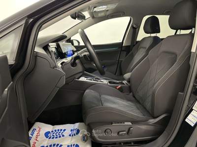 Volkswagen Golf Golf VIII 2.0 TDI STYLE/LED/DSG NAVI/ Nero usata Savigliano