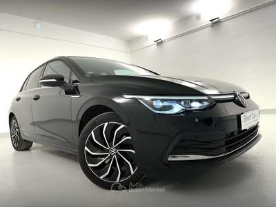 Volkswagen Golf Golf VIII 2.0 TDI STYLE/LED/DSG NAVI/ Nero usata Savigliano