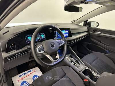 Volkswagen Golf Golf VIII 2.0 TDI STYLE/LED/DSG NAVI/ Nero usata Savigliano