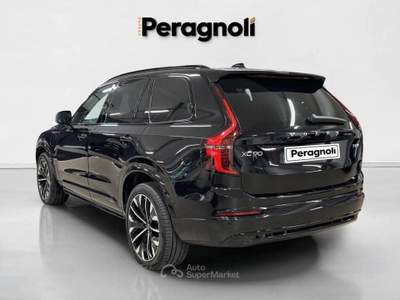 Volvo XC90 T8 Plug-in hybrid AWD automatico 7 posti Plus Dark Nero usata Firenze