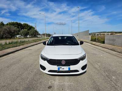 Fiat Tipo 1.3 Mjt S&S Pop AUTOVETTURA Bianco usata Maruggio
