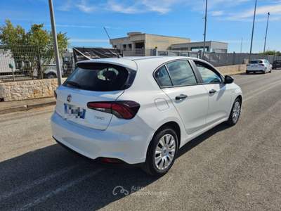 Fiat Tipo 1.3 Mjt S&S Pop AUTOVETTURA Bianco usata Maruggio