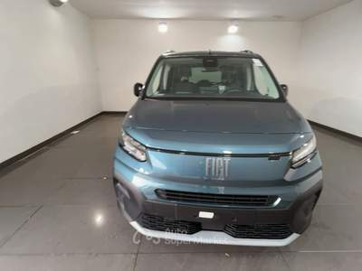 Fiat QUBO FIAT QUBOL-DOBLO M 5 POSTI 1.5 BLUEHDI 100CV QuboL-Doblo M 5 Posti 1.5 BlueHDi 100cv Blu/Azzurro usata Roma