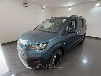Fiat QUBO FIAT QUBOL-DOBLO M 5 POSTI 1.5 BLUEHDI 100CV QuboL-Doblo M 5 Posti 1.5 BlueHDi 100cv Blu/Azzurro usata Roma