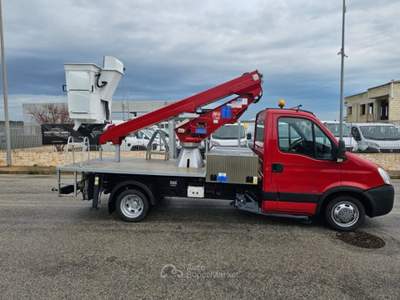 Iveco Ecodaily 35C10 2.3 Hpi PM-RG CESTELLO TELESCOPICO Rosso usata Maruggio