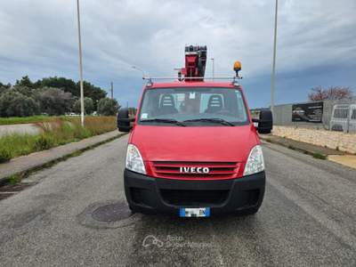 Iveco Ecodaily 35C10 2.3 Hpi PM-RG CESTELLO TELESCOPICO Rosso usata Maruggio