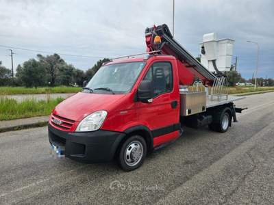 Iveco Ecodaily 35C10 2.3 Hpi PM-RG CESTELLO TELESCOPICO Rosso usata Maruggio