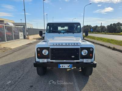 Land Rover Defender 90 2.2 TD4 Station Wagon N1 Bianco usata Maruggio