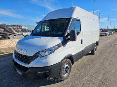Iveco Daily 35S12V 2.3 HPT PM-TM Furgone Passo 3520 Bianco usata Maruggio