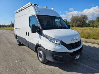 Iveco Daily 35S12V 2.3 HPT PM-TM Furgone ALLESTITO OFFICINA Bianco usata Maruggio