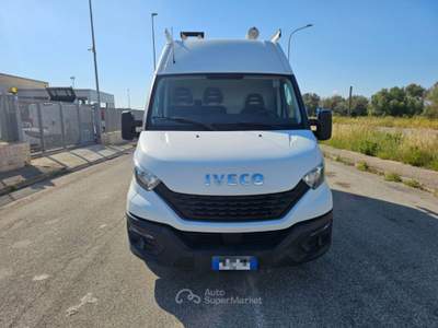 Iveco Daily 35S12V 2.3 HPT PM-TM Furgone ALLESTITO OFFICINA Bianco usata Maruggio