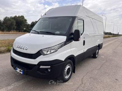 Iveco Daily 35S12V 2.3 HPT L3H2 Furgone Passo 3520 Bianco usata Maruggio