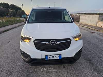 Opel Combo Cargo 1.5 Diesel 100CV PC 650kg Edition Bianco usata Maruggio