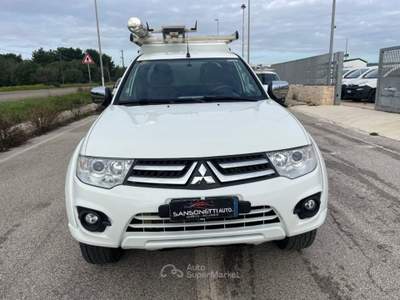 Mitsubishi L200 2.5 DI-D/136CV Club Cab Invite DPF Bianco usata Maruggio
