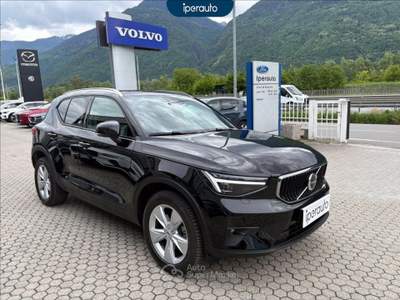 Volvo XC40 Xc40 2.0 b3 core auto Nero usata Bergamo