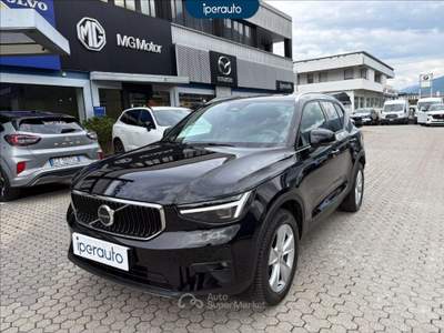 Volvo XC40 Xc40 2.0 b3 core auto Nero usata Bergamo