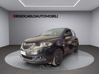 Lancia Ypsilon auto aziendale Nero usata Naso