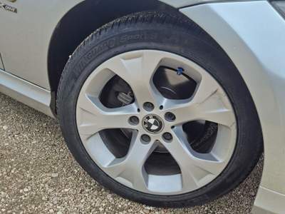 BMW Serie 3 320d Veicolo non Fumatore Argento usata Lesina