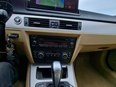 BMW Serie 3 320d Veicolo non Fumatore Argento usata Lesina